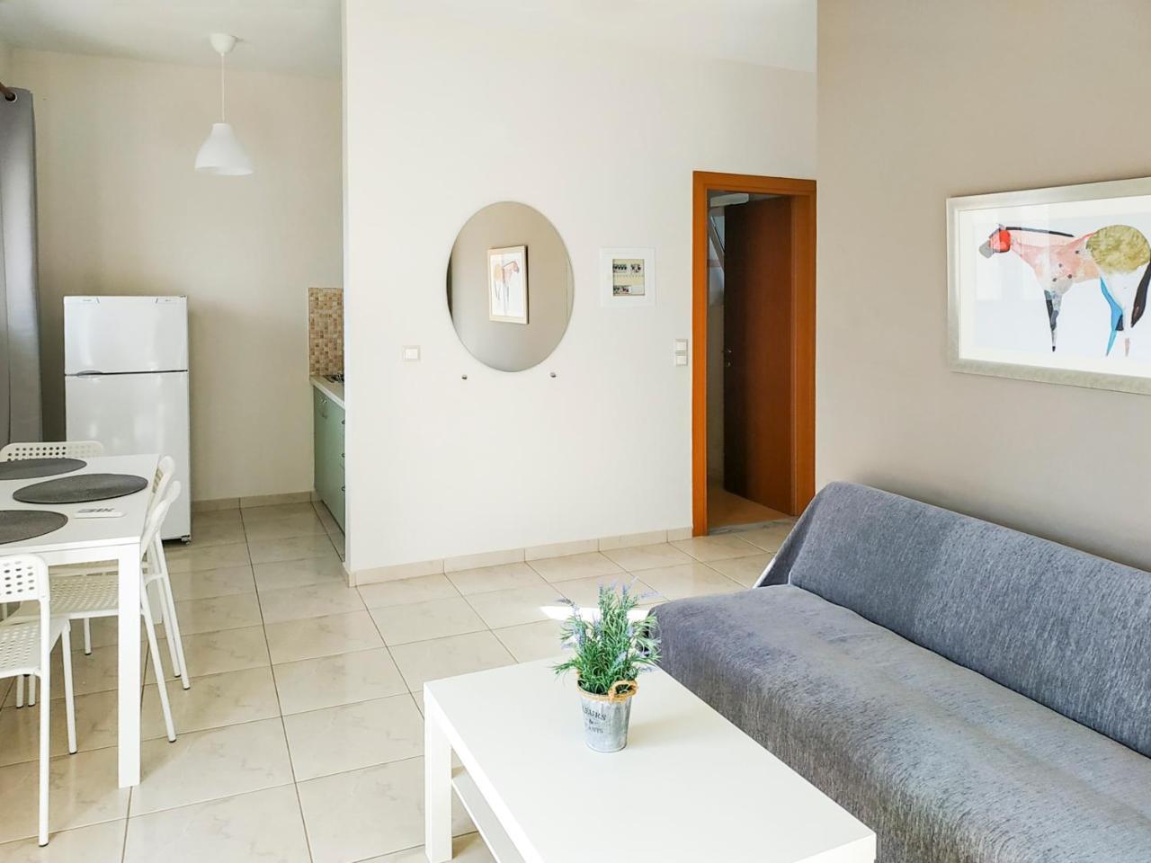 Appartement Pasithea Apts *