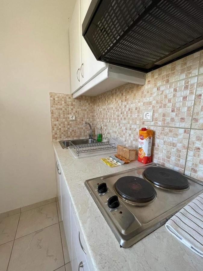 Pasithea Apts * Almirida