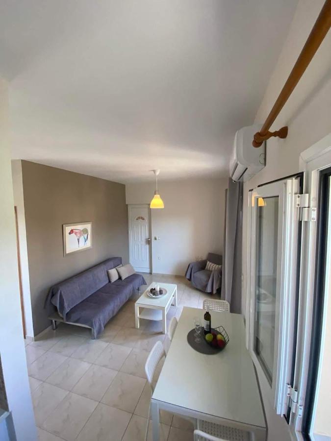 Apartment Pasithea Apts Almirida